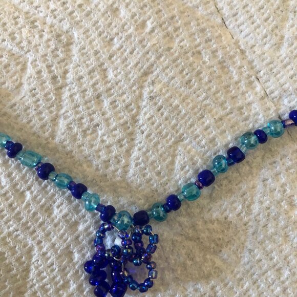 One-of-a-kind handmade beaded necklace 18" long for women and girls - Picture 2 of 4